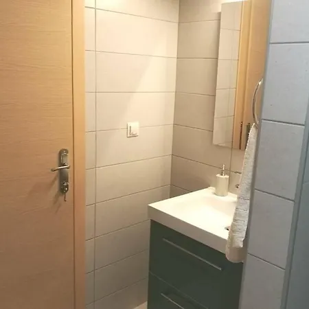 Cozy New Flat Next To Nafplio Apartamento *
